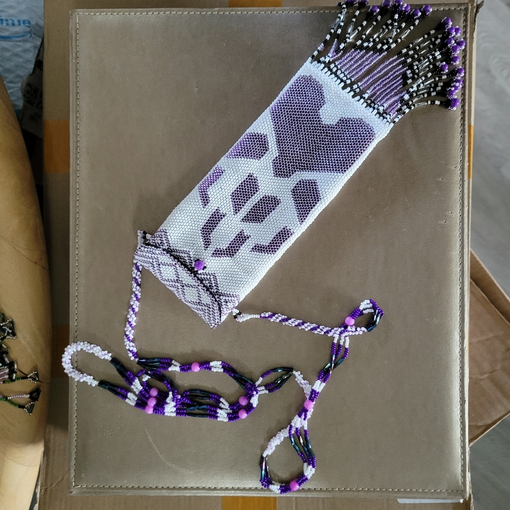 New Native hand-made beaded medicine bag